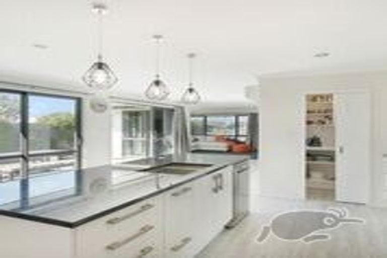 Photo of property in 1 Teal Close, Woolston, Christchurch, 8023