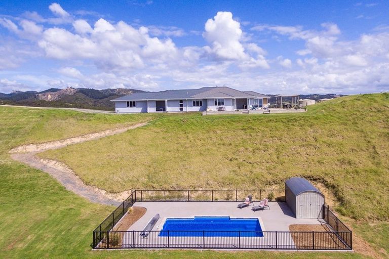 Photo of property in 126 Cullen Road, Waipu, 0582