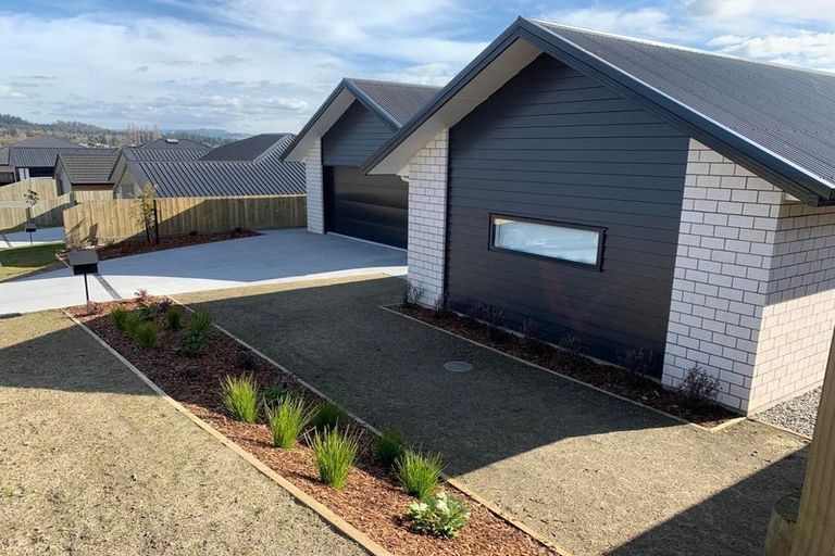 Photo of property in 11 Tarata Place, Owhata, Rotorua, 3010