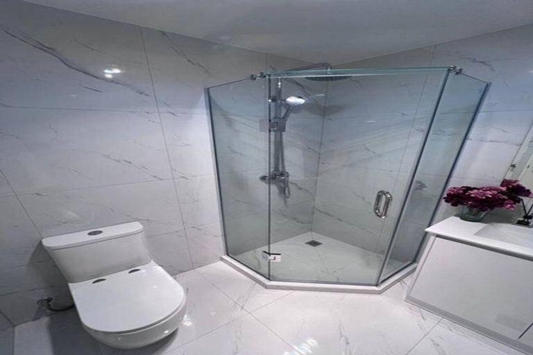 Photo of property in 2/13 Cheviot Street, Mangere East, Auckland, 2024