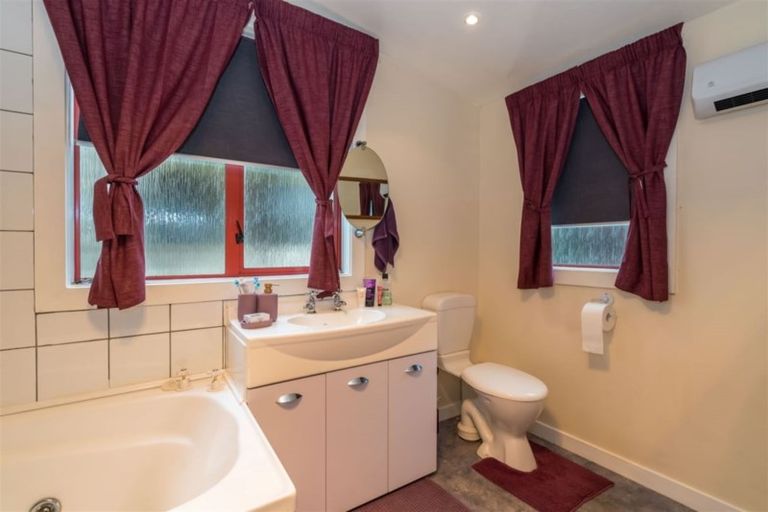 Photo of property in 44 Reid Road, South Dunedin, Dunedin, 9012