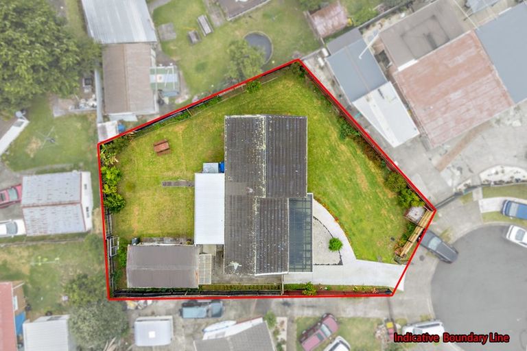 Photo of property in 13 Brent Place, Manurewa, Auckland, 2102