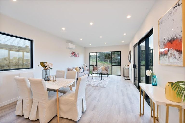 Photo of property in 38 Whakairo Crescent, Gulf Harbour, Whangaparaoa, 0930