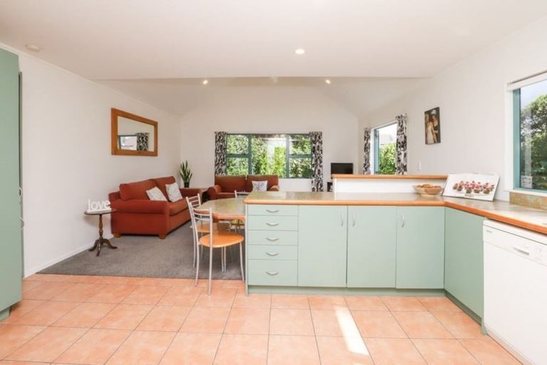 Photo of property in 14 Bramley Drive, Rototuna, Hamilton, 3210