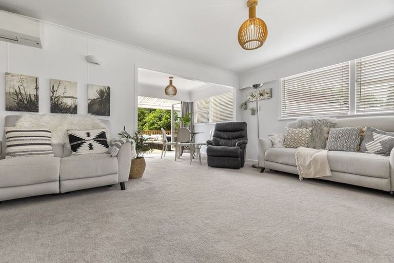 Photo of property in 9 Cardiff Street, Pukekohe, 2120