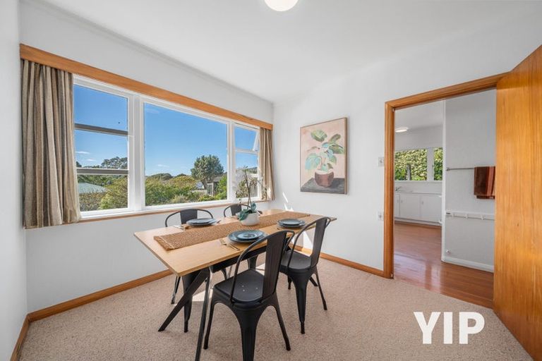 Photo of property in 17 Hollies Crescent, Johnsonville, Wellington, 6037