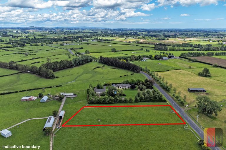 Photo of property in 114 Karaka Nth Road, Karaka, Papakura, 2580