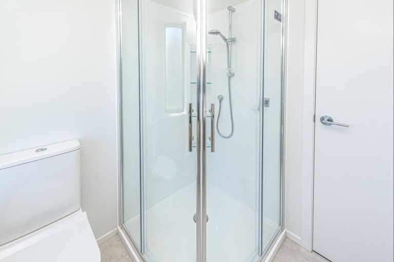 Photo of property in 6 Cross Street, Castlecliff, Whanganui, 4501