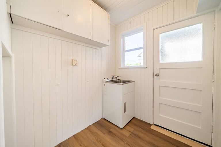 Photo of property in 25 Poole Street, Taita, Lower Hutt, 5011