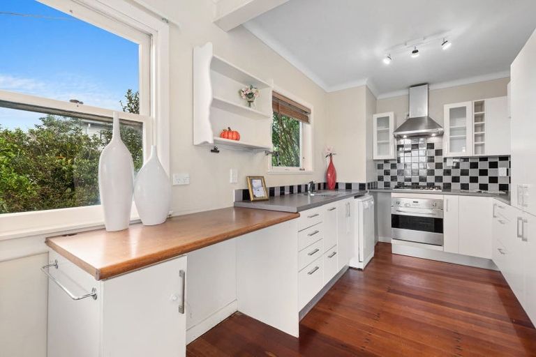 Photo of property in 127 Deep Creek Road, Torbay, Auckland, 0630