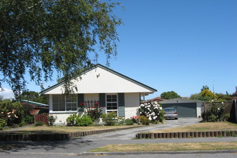 Photo of property in 25 Cottonwood Street, Parklands, Christchurch, 8083