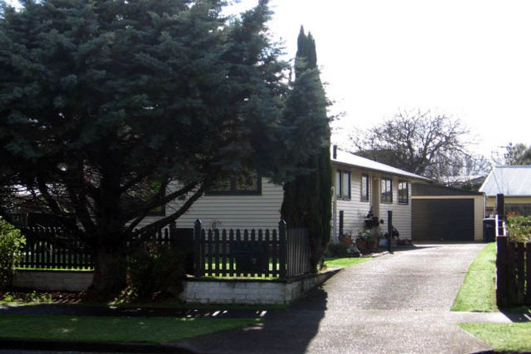 Photo of property in 7 Escort Grove, Awapuni, Palmerston North, 4412