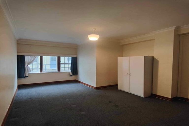 Photo of property in Elms Court Flats, 1/367 The Terrace, Te Aro, Wellington, 6011