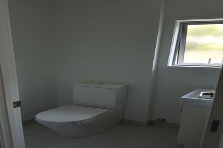 Photo of property in 2/86 Jutland Road, Hauraki, Auckland, 0622