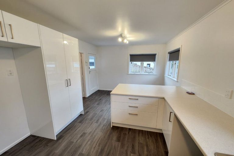 Photo of property in 41 Hill Crescent, Papakura, 2110