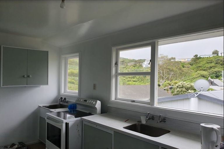 Photo of property in 23 Bushey Way, Maungaraki, Lower Hutt, 5010