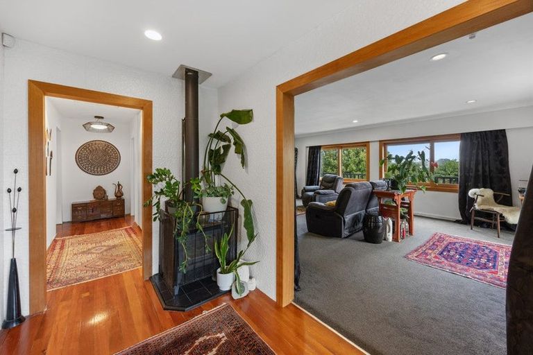 Photo of property in 95 Wallace Road, Mangere Bridge, Auckland, 2022