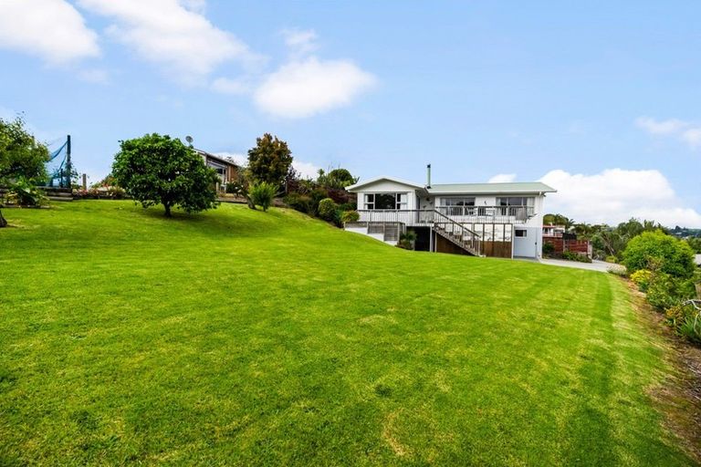 Photo of property in 11 Mountain Road, Morningside, Whangarei, 0110