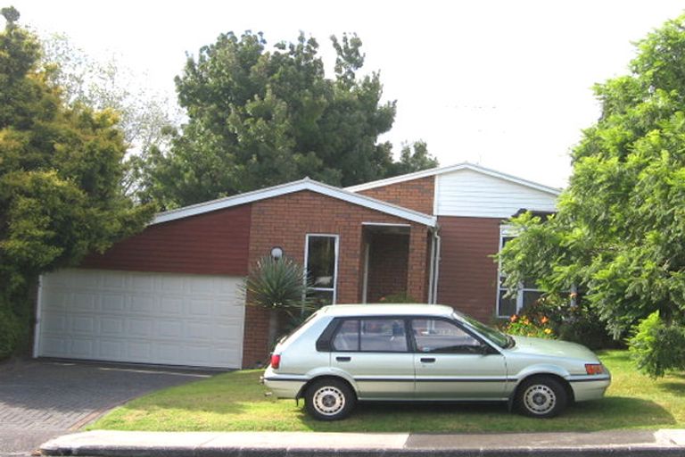 Photo of property in 51 Moore Street, Hillcrest, Auckland, 0627
