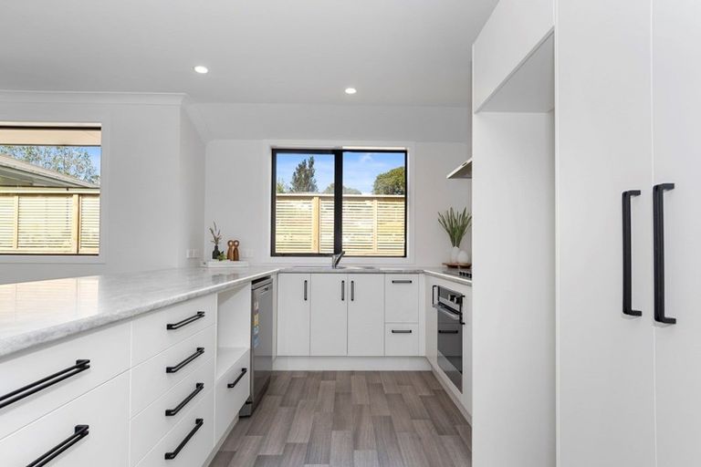 Photo of property in 45 Otumoetai Road, Judea, Tauranga, 3110