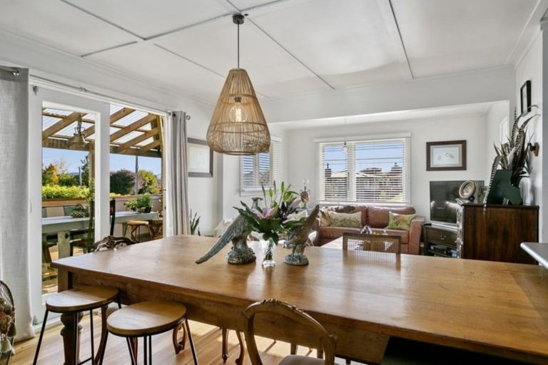 Photo of property in 19 Waitahanui Avenue, Taupo, 3330