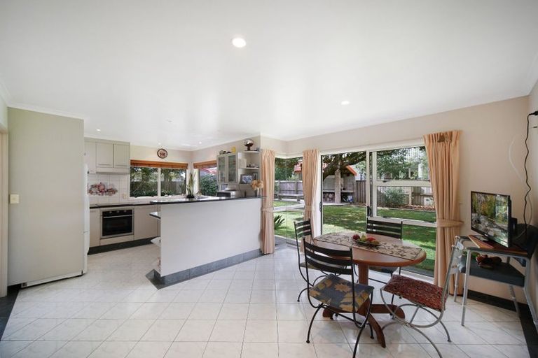 Photo of property in 27d Swanson Road, Henderson, Auckland, 0610