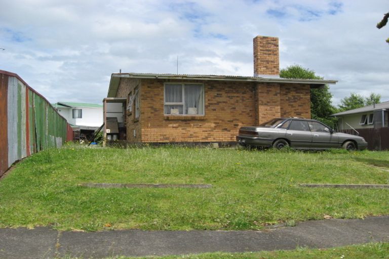 Photo of property in 4 Duggan Avenue, Mangere, Auckland, 2022