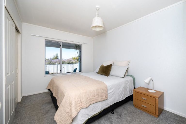 Photo of property in 2/64 The Esplanade, Westshore, Napier, 4110