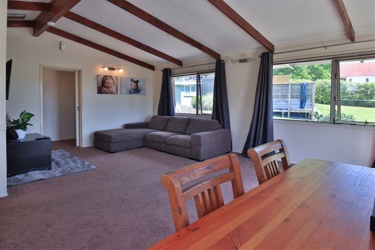 Photo of property in 33 Church Street, Kawakawa, 0210