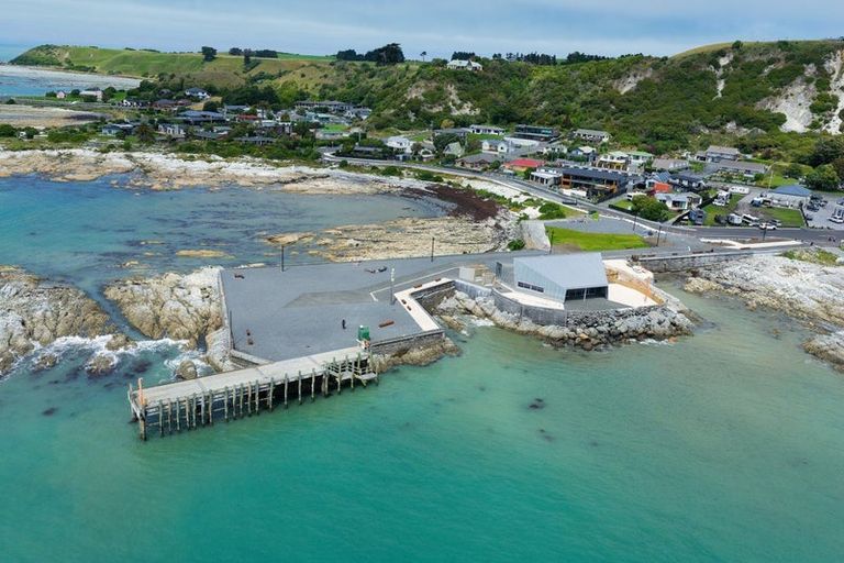 Photo of property in 1 Wakatu Quay, Kaikoura, 7300