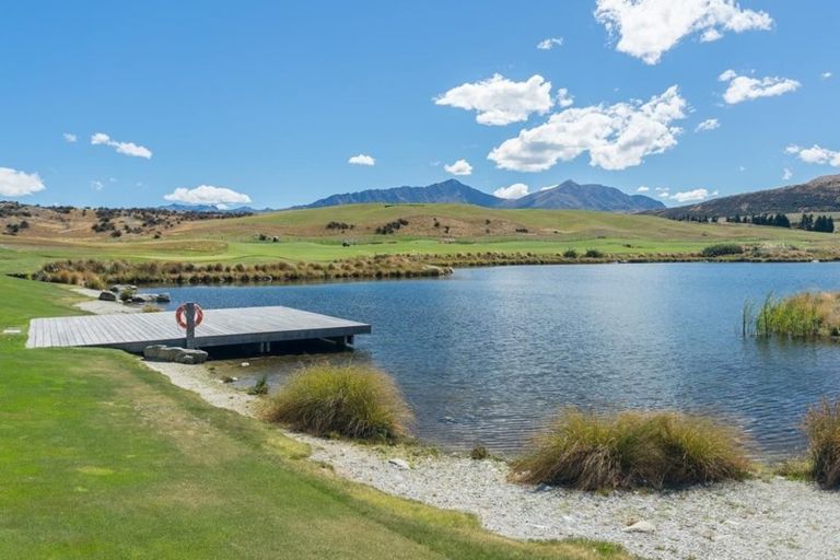 Photo of property in 19 Falconer Rise, Jacks Point, Queenstown, 9371