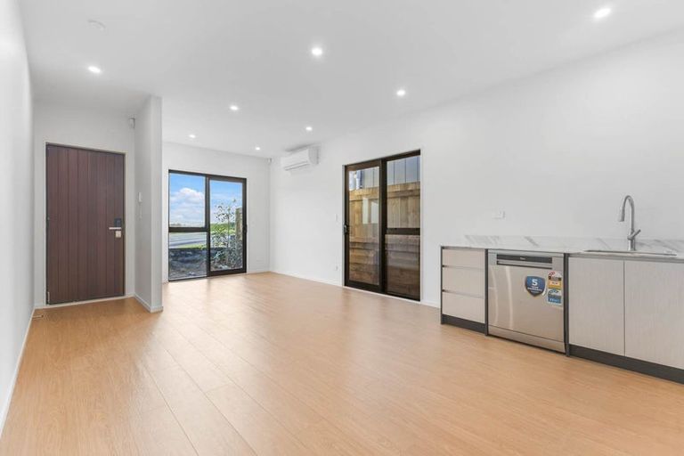 Photo of property in 5 Piringa Road, Pukekohe, 2120