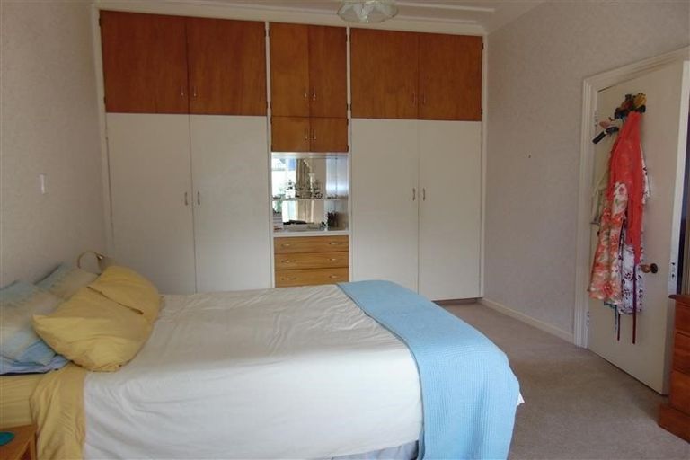 Photo of property in 13 Roslyn Road, Bluff Hill, Napier, 4110