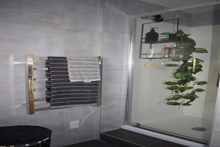 Photo of property in 16/5 Perekia Street, Albany, Auckland, 0632