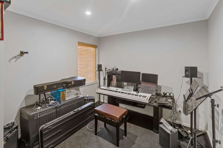 Photo of property in 6 Magnolia Crescent, Tawhero, Whanganui, 4501