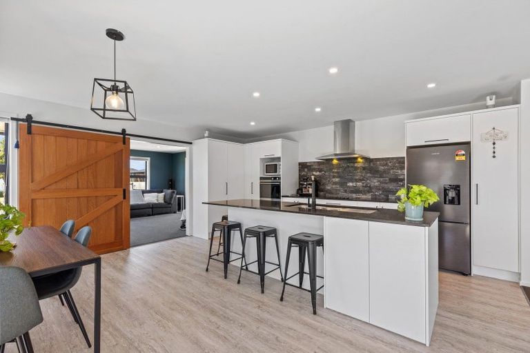 Photo of property in 80 Dunkeld Drive, Papamoa, 3118