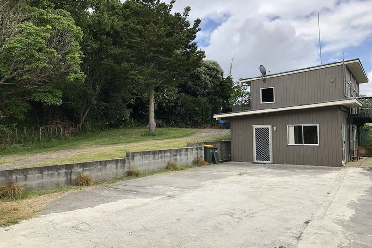 Photo of property in 145 Shaw Road, Oratia, Auckland, 0604