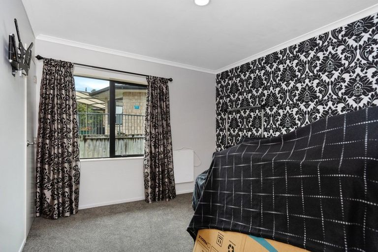 Photo of property in 21 Hawk Place, Welcome Bay, Tauranga, 3112
