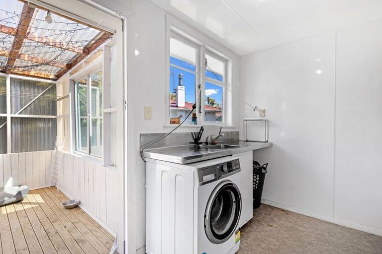 Photo of property in 31 Holdaway Street, Riversdale, Blenheim, 7201