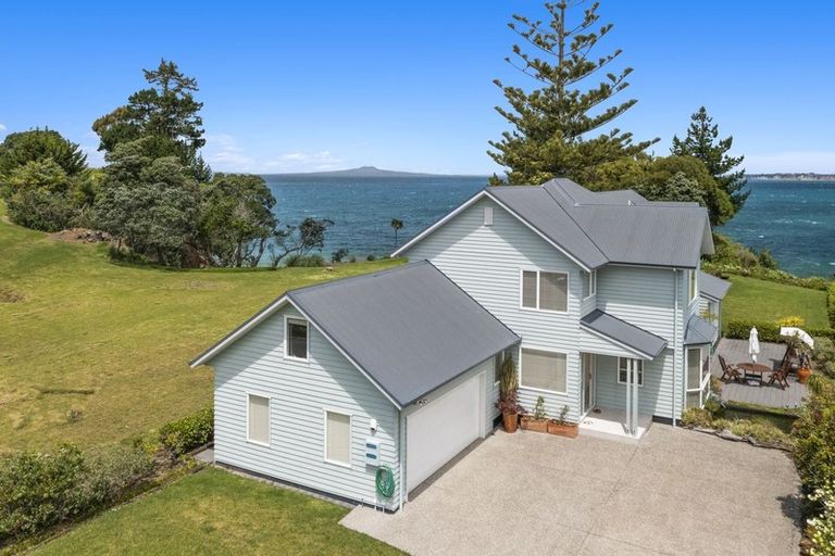 Photo of property in 4 East Point, Manly, Whangaparaoa, 0930