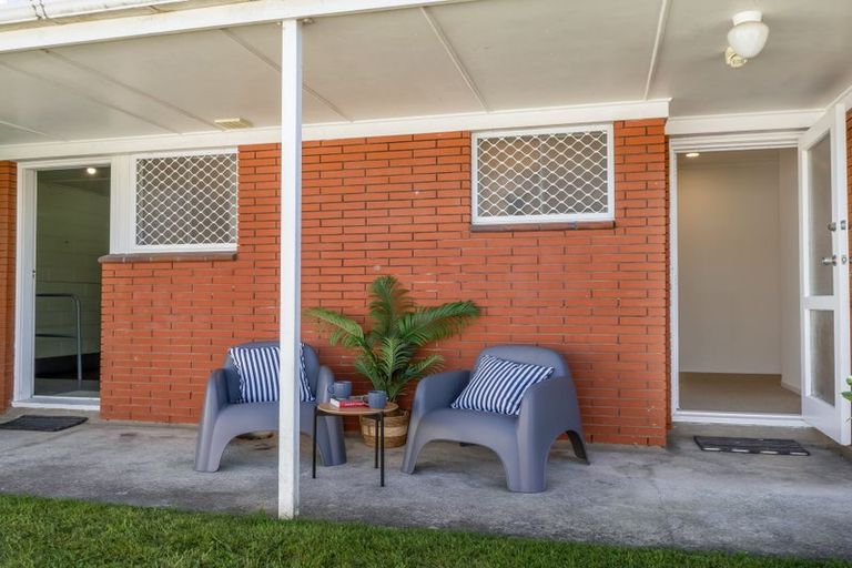 Photo of property in 2 Tupaea Place, Otumoetai, Tauranga, 3110