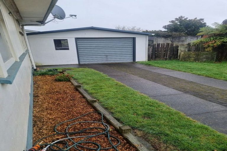 Photo of property in 22 Mcintyre Avenue, Fenton Park, Rotorua, 3010