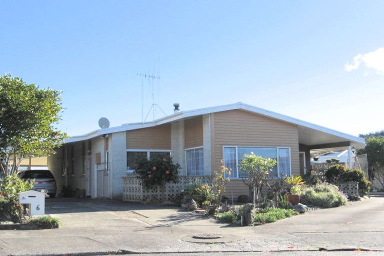 Photo of property in 6 Rhodes Place, Taradale, Napier, 4112