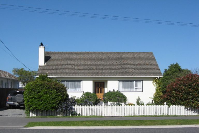 Photo of property in 28 Good Street, Rangiora, 7400