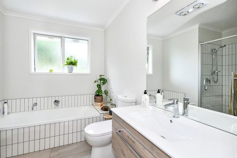 Photo of property in 11 Peet Row, Pokeno, 2471