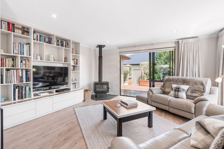 Photo of property in 9 Copperfield Close, Mosgiel, 9024