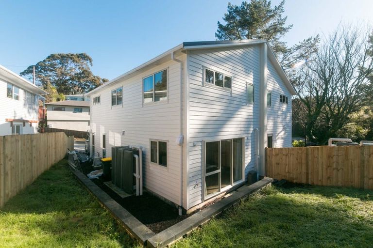 Photo of property in 20 Beach Road, Castor Bay, Auckland, 0620