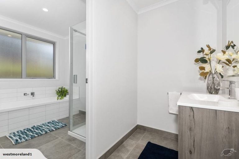 Photo of property in 1/2 Kainui Heights, Kamo, 0112