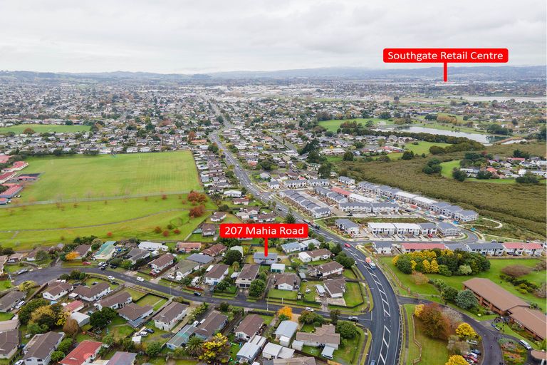 Photo of property in 207 Mahia Road, Wattle Downs, Auckland, 2102