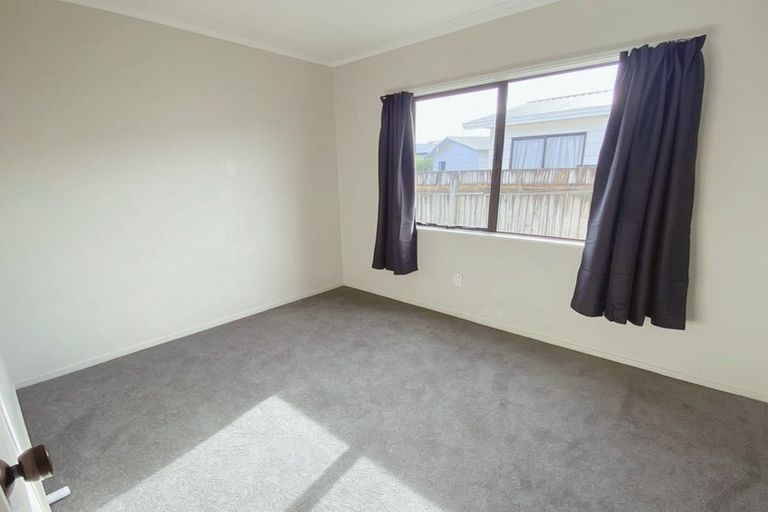 Photo of property in 9a Pukeko Street, Paraparaumu, 5032